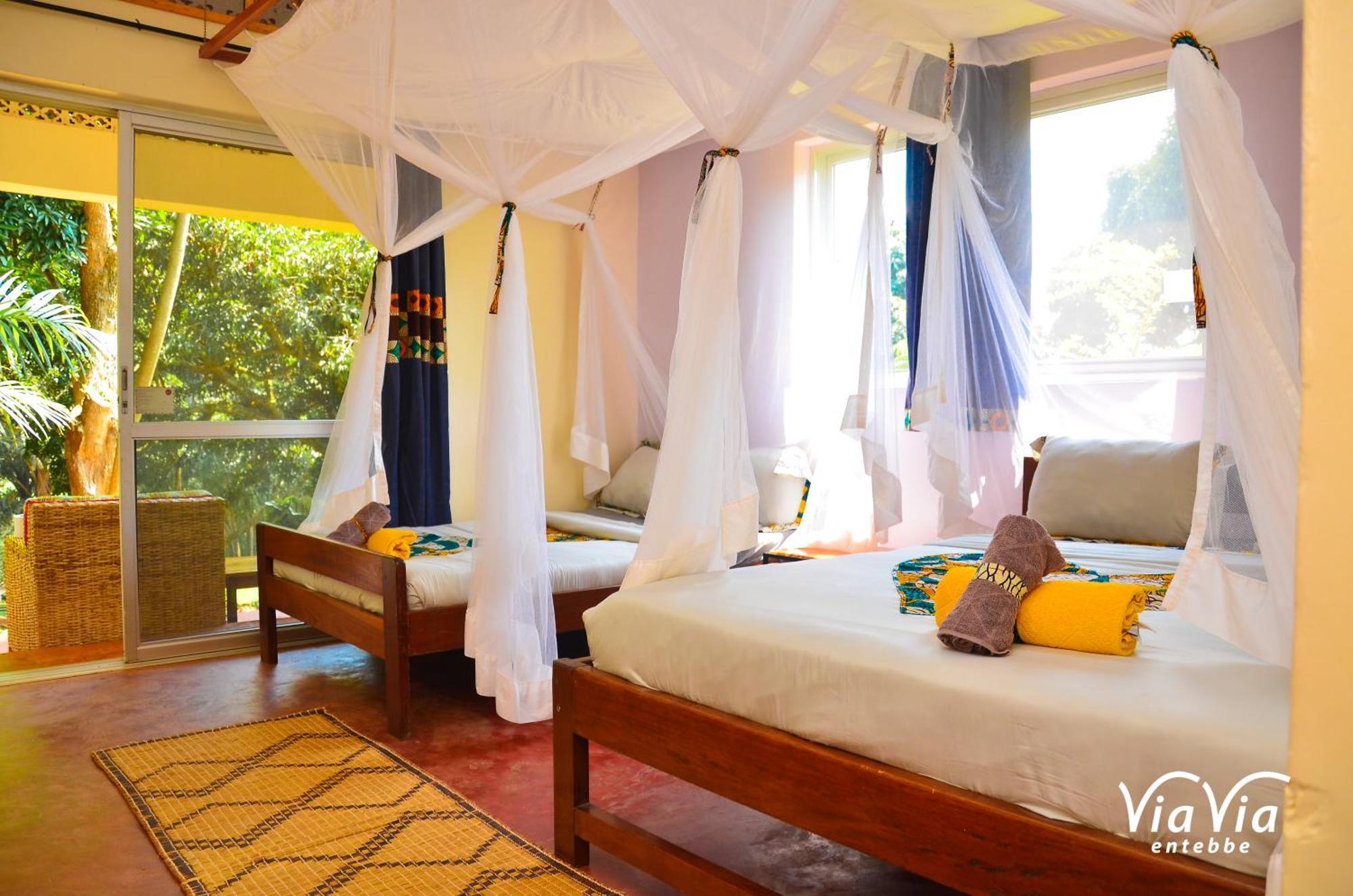 Viavia Entebbe Hotel Exterior photo